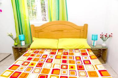 3 bedrooms villa at Pamplemousses 800 m away from the beach with private pool enclosed garden and wifi