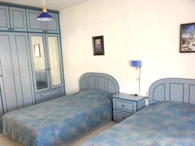 2 bedrooms appartement at Flic en Flac 500 m away from the beach with shared pool enclosed garden and wifi