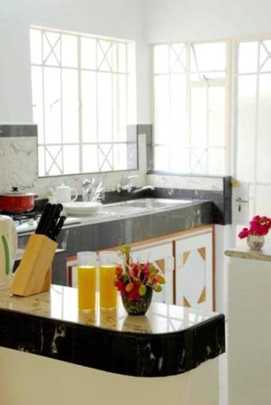 3 bedrooms house with shared pool enclosed garden and wifi at Flic en Flac