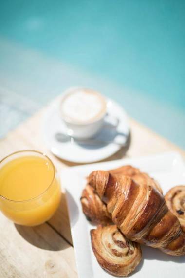 Toparadis Guest House