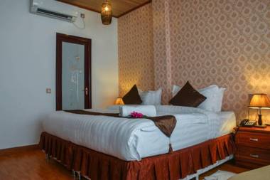 Marina Bay Retreat & Spa