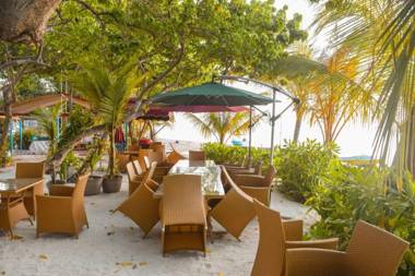 Marina Bay Retreat & Spa