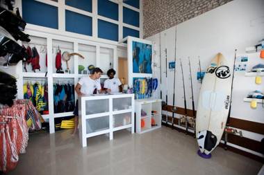 Diamonds Athuruga Maldives Resort & Spa