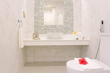 Malahini Kuda Bandos Resort