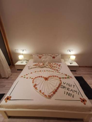 Origami Inn Himandhoo