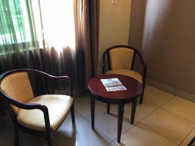 Bridgeview Hotel and Conference Centre