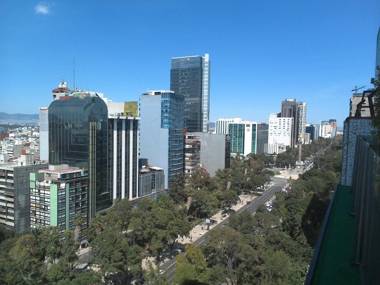 Capri Reforma 410