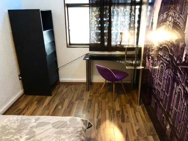 Roomies Hostel Condesa