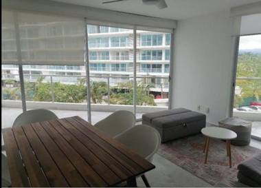 Aria Ocean 255 Flamingos