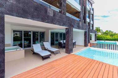 Condo Agua Dulce - Ocean View Beach Side With Plunge Pool - At Mareazul