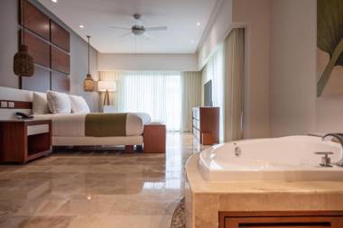 The Reef 28 - Adults Only - All Suites - Optional Gourmet All Inclusive