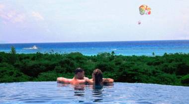 Ocean Zen Suites on 5th Avenue - Adults Only