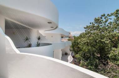 Lovely 4BR Condo in the Heart of Playa del Carmen!