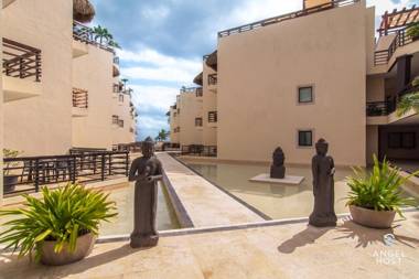 Private Oceanview Roof Terrace with Plunge Pool!