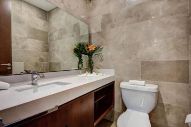 *Brand New* One Bedroom Condo behind Mamitas Beach