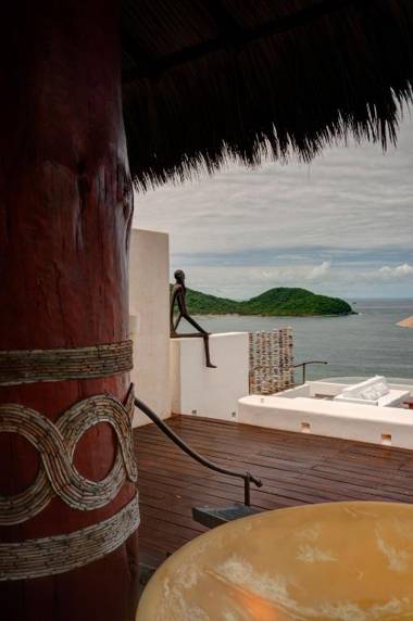 Tentaciones Hotel & Lounge Pool - Adults Only