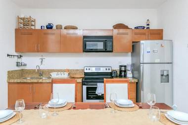 Condos Perfectly Situated Between the Beach & Tulum Town by Moskito