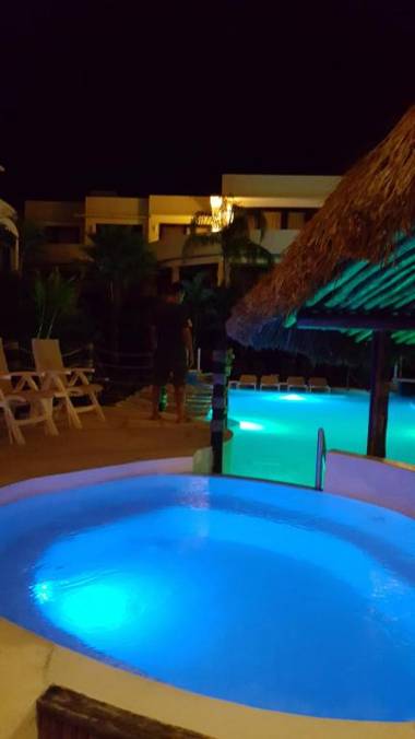 Mak Nuk Village - Clothing Optional