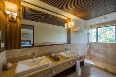 Naay Tulum Curamoria Collection