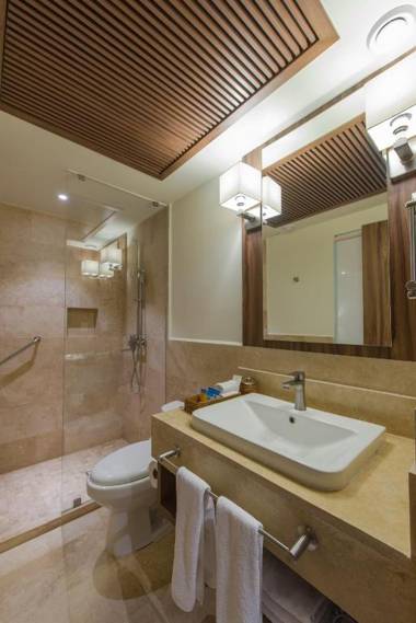 Naay Tulum Curamoria Collection