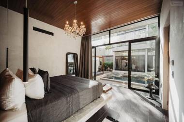 Kings Mansion for 26 guests!