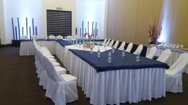 Suites Inn la Muralla Hotel & Spa