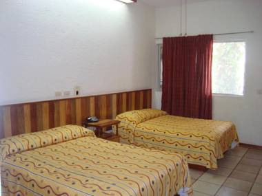 Hotel Lacantum by Rotamundos