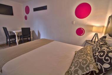 Hotel Punto 79