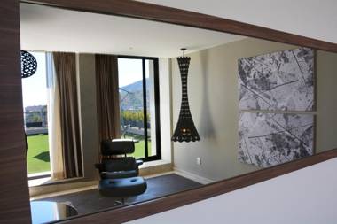 Ilo Rojo San Miguel de Allende Curamoria Collection