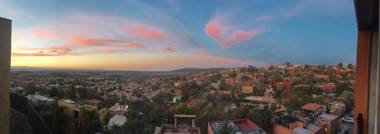 Villa Clara Luna 3 bedroom 3 and a half bath Near Centro