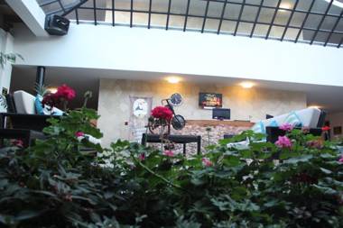 Hotel Palace Inn SCLC