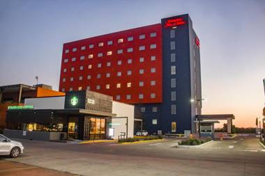 Hampton Inn & Suites by Hilton Salamanca Bajio