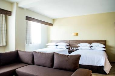 Hotel Crown Victoria