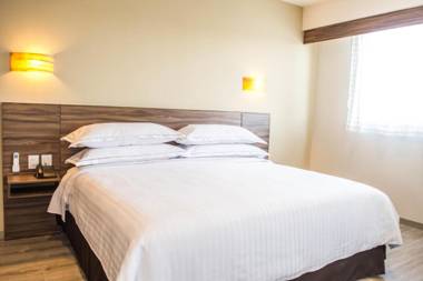 Hotel Crown Victoria