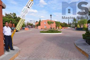 Linda y Acogedora Suite Áreas verdes Alberca Zona Norte 27B