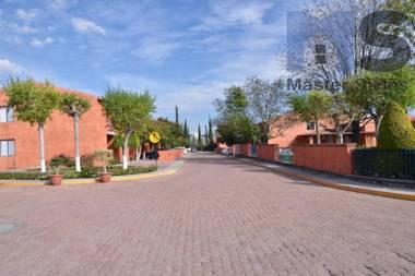 Linda y Acogedora Suite Áreas verdes Alberca Zona Norte 27B