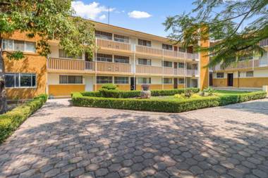 Suite Estilo y Ubicación 150MB Home Office Zaragoza El Prado C13