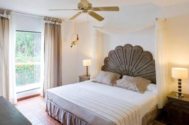 Vamar Vallarta Marina & Beach Resort