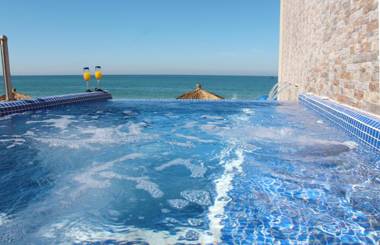 Vallarta Shores Beach Hotel