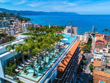 Pier 57 Unit 501 Exquisite Pier 57 Condo Romantic Zone Ocean