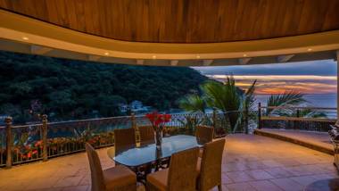 Truly the finest rental in Puerto Vallarta Luxury Villa with incredible views