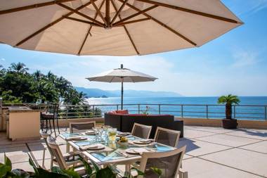 Conchas Chinas Villa Sleeps 10 with Pool and Air Con