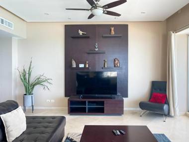 Luxurious Ocean Front Condo