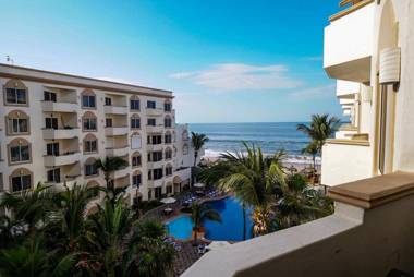 Maz4you Beachfront Condo