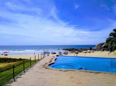 Brujas Tower Beach Resort