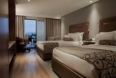 HS HOTSSON Hotel Leon