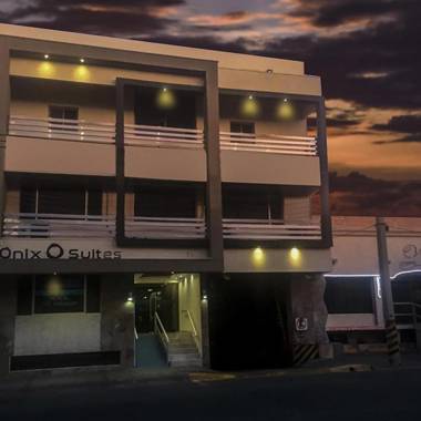 Hotel Onix Suites