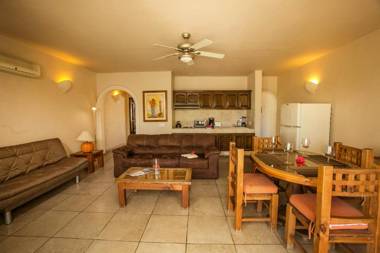 Hotel & Suites El Moro