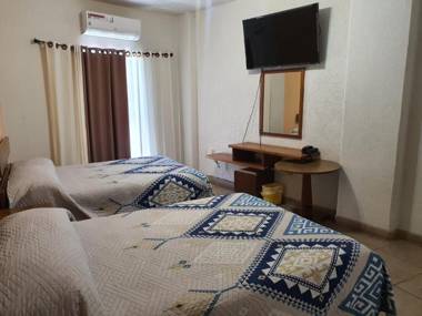 HOTEL PLAZA
