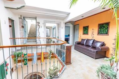 Hospedaje Del Campanero 19